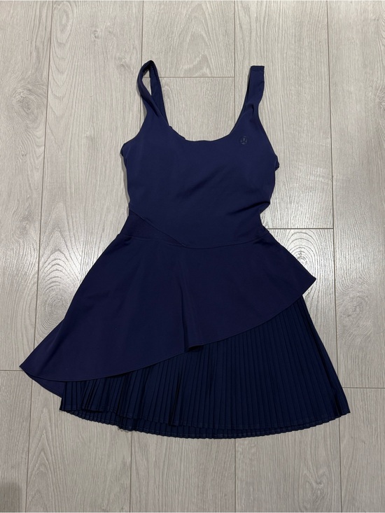 lululemon athletica Dresses & Skirts - Lululemon scoop-neck pleated tennis dress